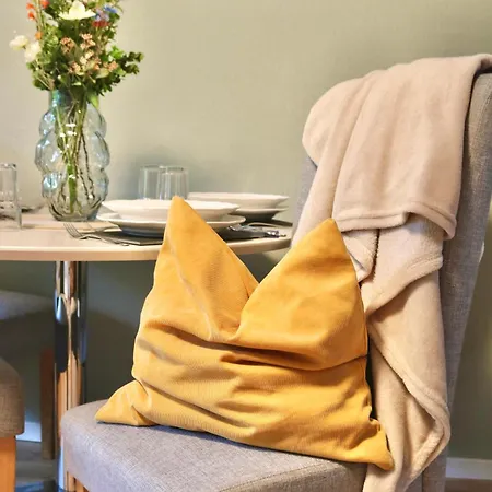 Maiplace Studio-apartment Lejlighed